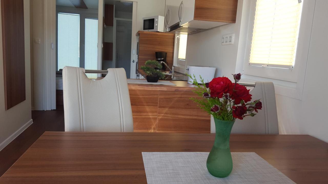House Boat - Floating House Sofia