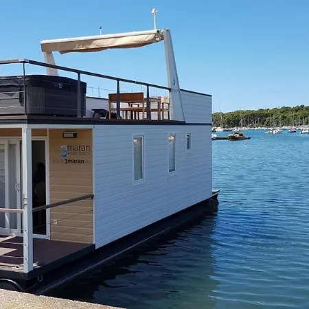 House Boat - Floating House Sofia Hotel Pula Exterior photo